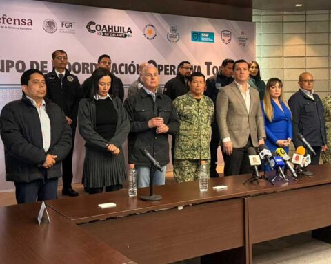 Autoridades reunidas en Torreón.
