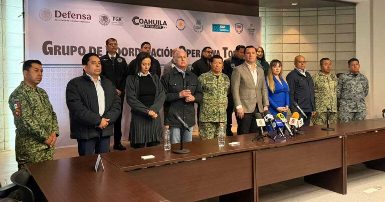 Autoridades reunidas en Torreón.