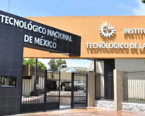 Fachada del Tec Laguna.