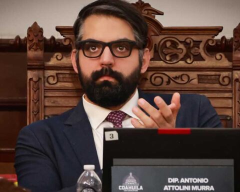 El diputado Antonio Attolini en el Congreso de Coahuila.