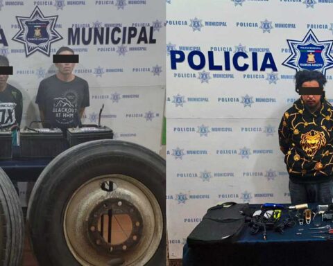 Hombres detenidos por la Policía Municipal de Ramos Arizpe.