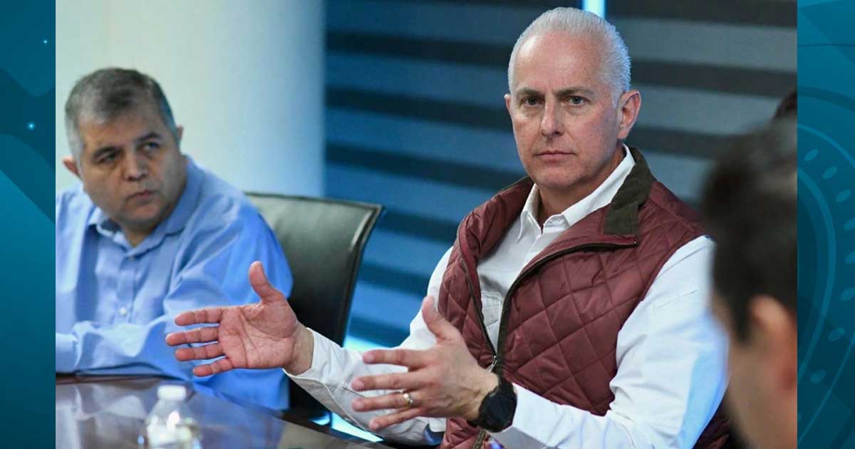 Román Cepeda, alcalde de Torreón, durante una reunión.