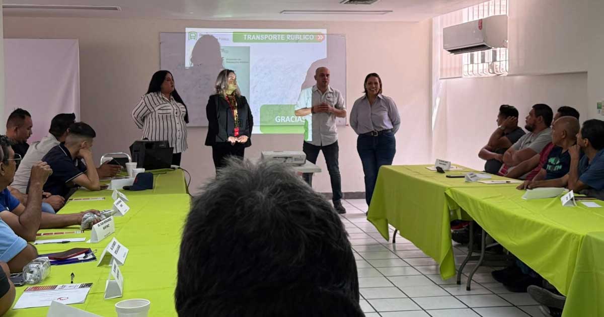 Capacitación del personal de transporte público en Torreón.