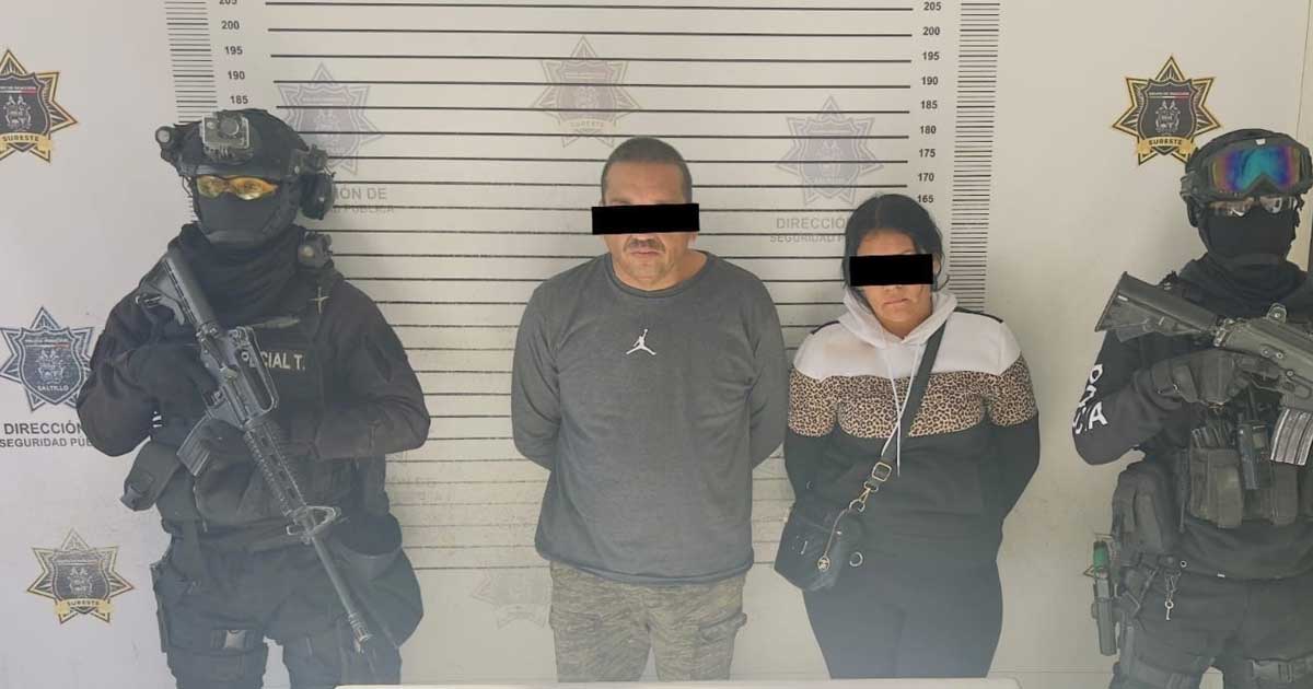 Pareja detenida en Saltillo.