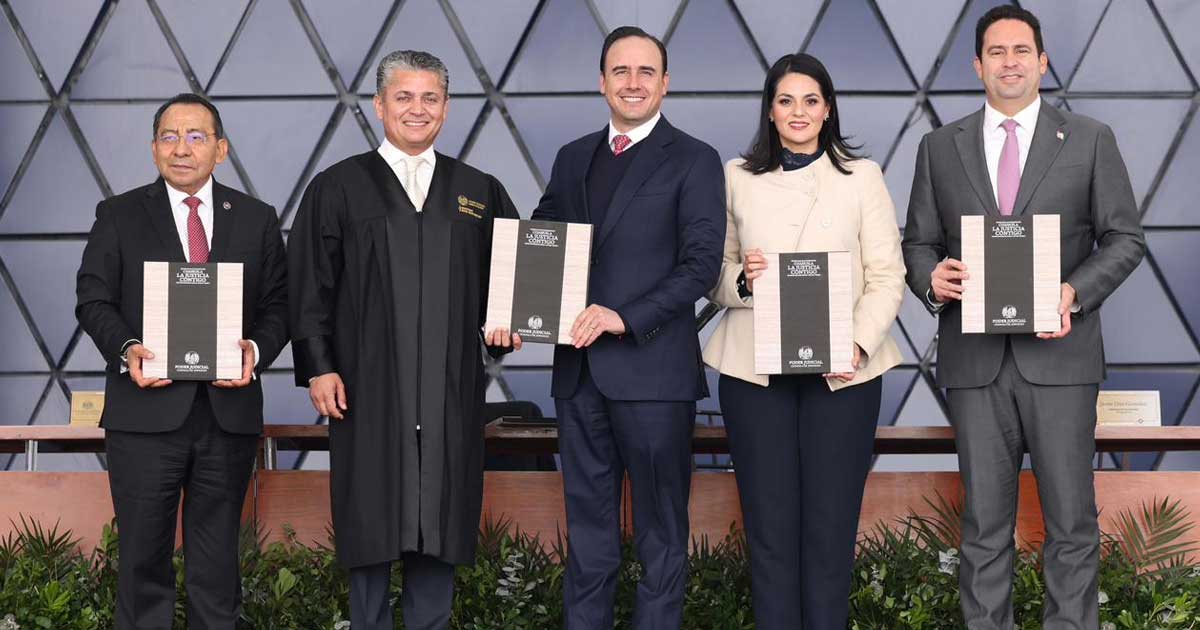 Gobernador de Coahuila Manolo Jiménez.
