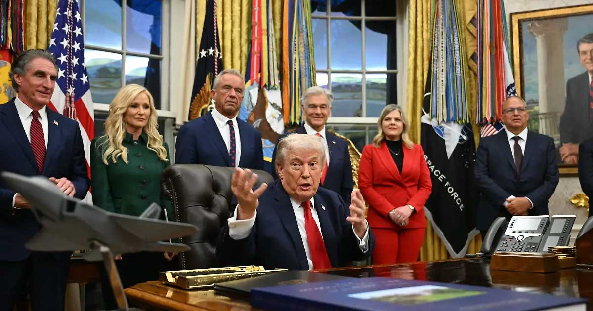 El presidente de Estados Unidos, Donald Trump, en su despacho.