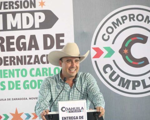 Manolo Jiménez, gobernador de Coahuila, en un evento público.