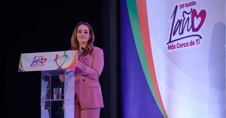 La presidenta del DIF Saltillo Luly López Naranjo.