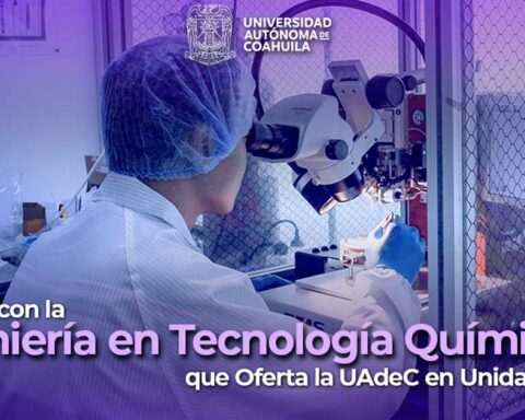 Un joven estudiante de la ingeniería química que ofrece la UAdeC Unidad Norte.