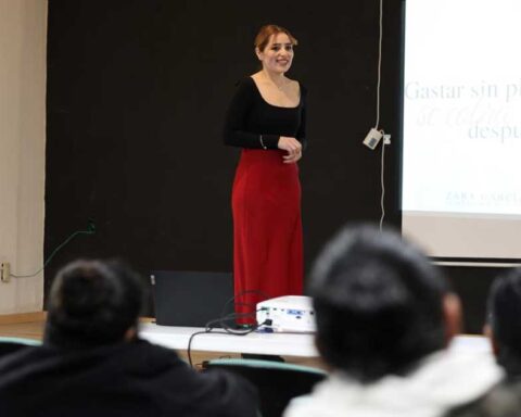 Conferencia del IMM Saltillo.