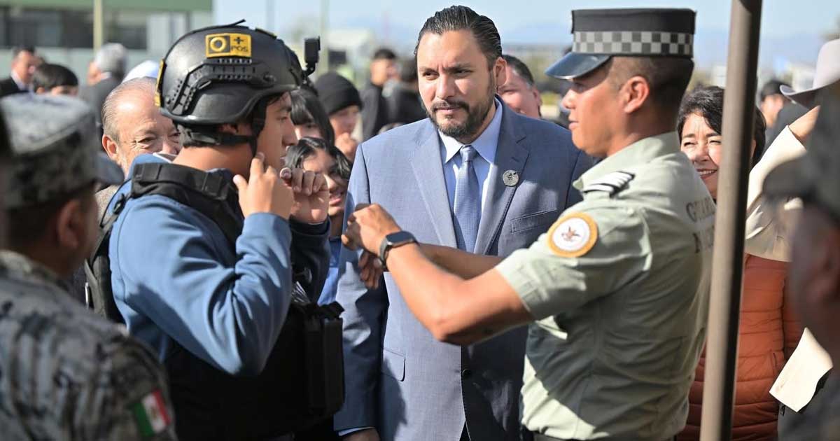 Alcalde Carlos Villarreal en ceremonia por el mes del Ejército Mexicano.