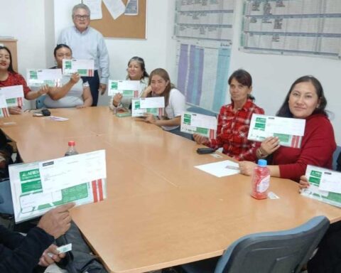 Mujeres emprendedoras que recibieron microcréditos en Torreón.