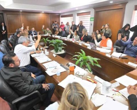 Cabilldo de Monclova aprobando la donación de predios.