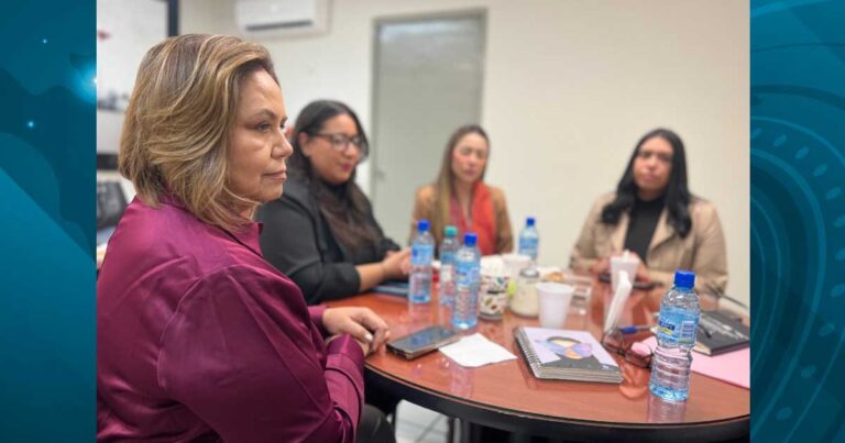Reunión entre personal del IMM y la UAdeC.