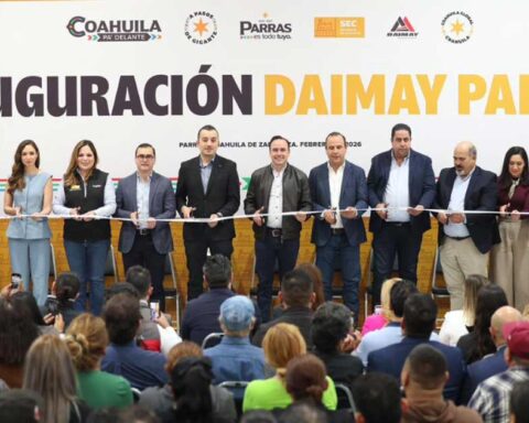 Inauguración de la planta Daimay en Parras de la Fuente.