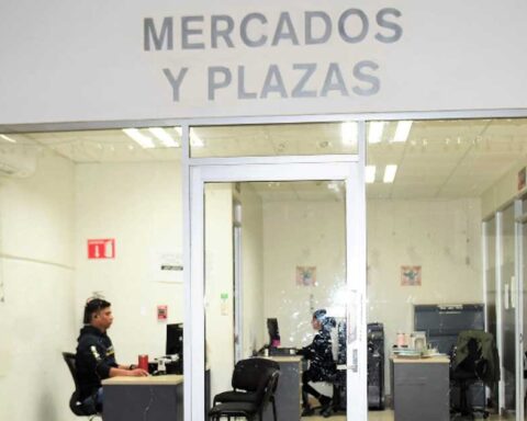 Oficina de la Dirección de Plazas y Mercados en Torreón.