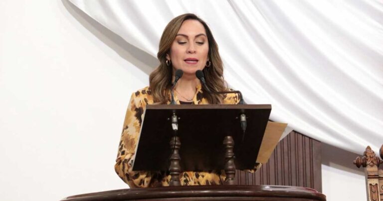 Magaly Hernández, diputada en Coahuila.