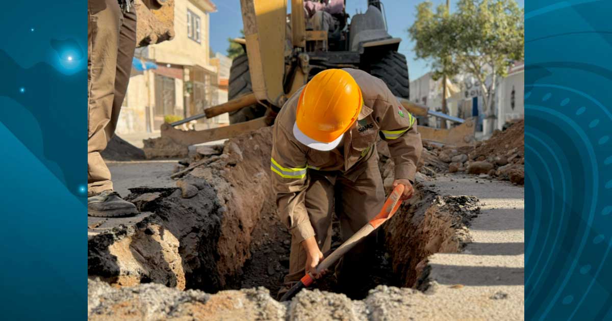Trabajador de SIMAS Torreón.