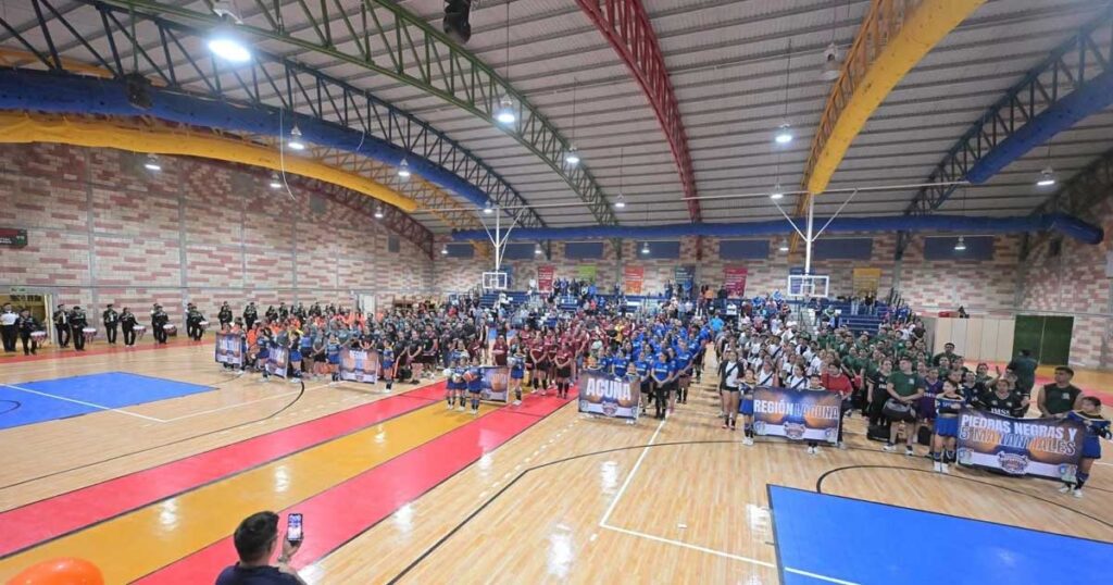 Torneo Estatal Deportivo del SNTSS en Monclova.