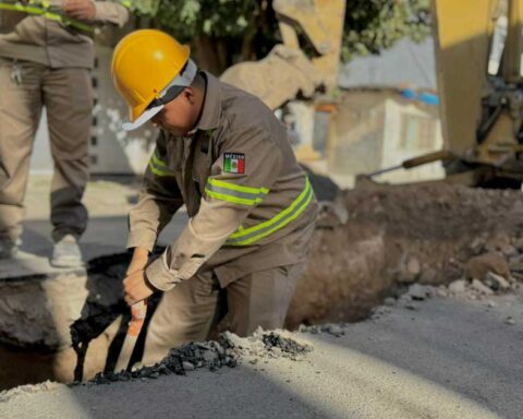 Trabajador de SIMAS Torreón.