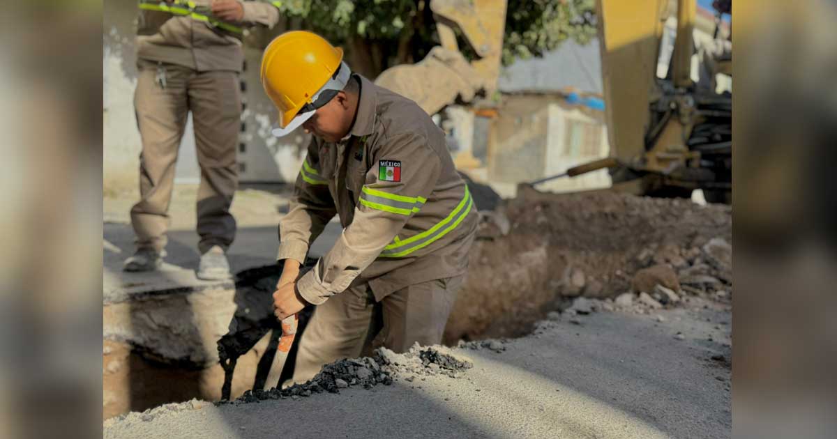 Trabajador de SIMAS Torreón.