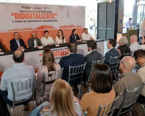 Presentación del programa de Didigitalizate en Saltillo.