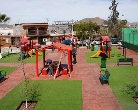 Vista aérea de una plaza en Ramos Arizpe.