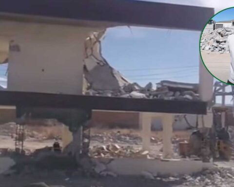 De fondo, la casa demolida por las fallas encontradas; en un círculo, el arqui Juve.