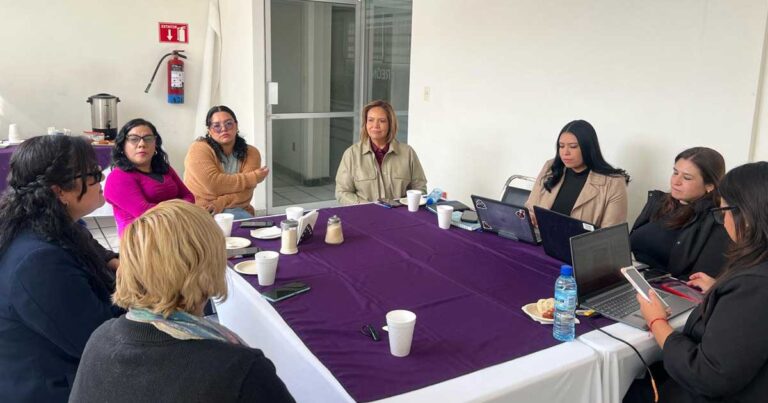 Mesa de trabajo del IMM Torreón.