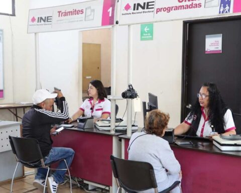 Módulo itinerante del INE Coahuila.
