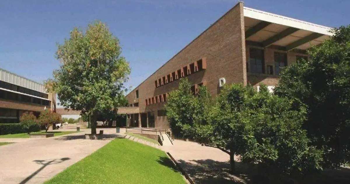 Exterior de la Ibero en Torreón.