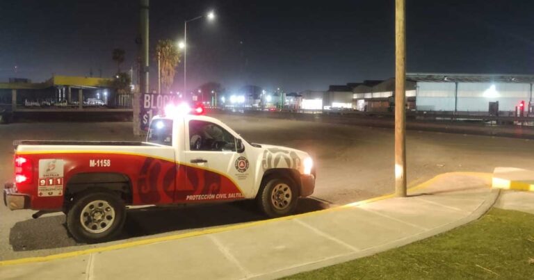 Camioneta de Protección Civil Saltillo.