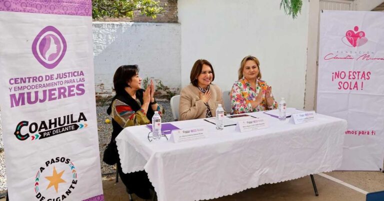 Conferencia de prensa del CJEM en Torreón.
