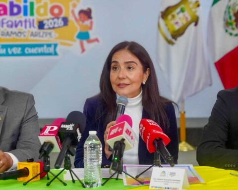 Conferencia de prensa sobre la convocatoria para el Cabildo Infantil en Ramos Arizpe.