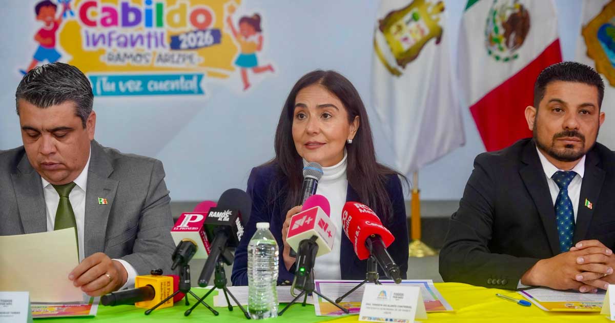 Conferencia de prensa sobre la convocatoria para el Cabildo Infantil en Ramos Arizpe.