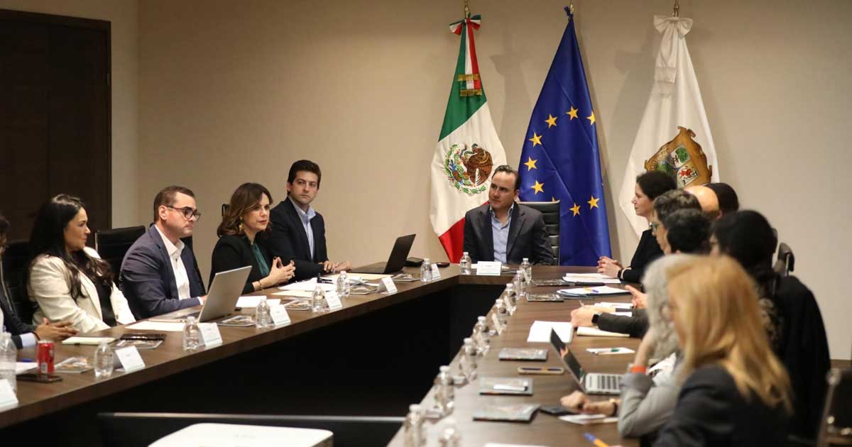 Manolo Jiménez, gobernador de Coahuila, en reunión con consejeros económicos de la UE.