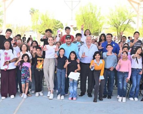 Niñas y niños de Monclova.