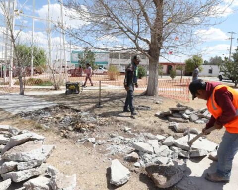 Rehabilitación en ejido de Saltillo.