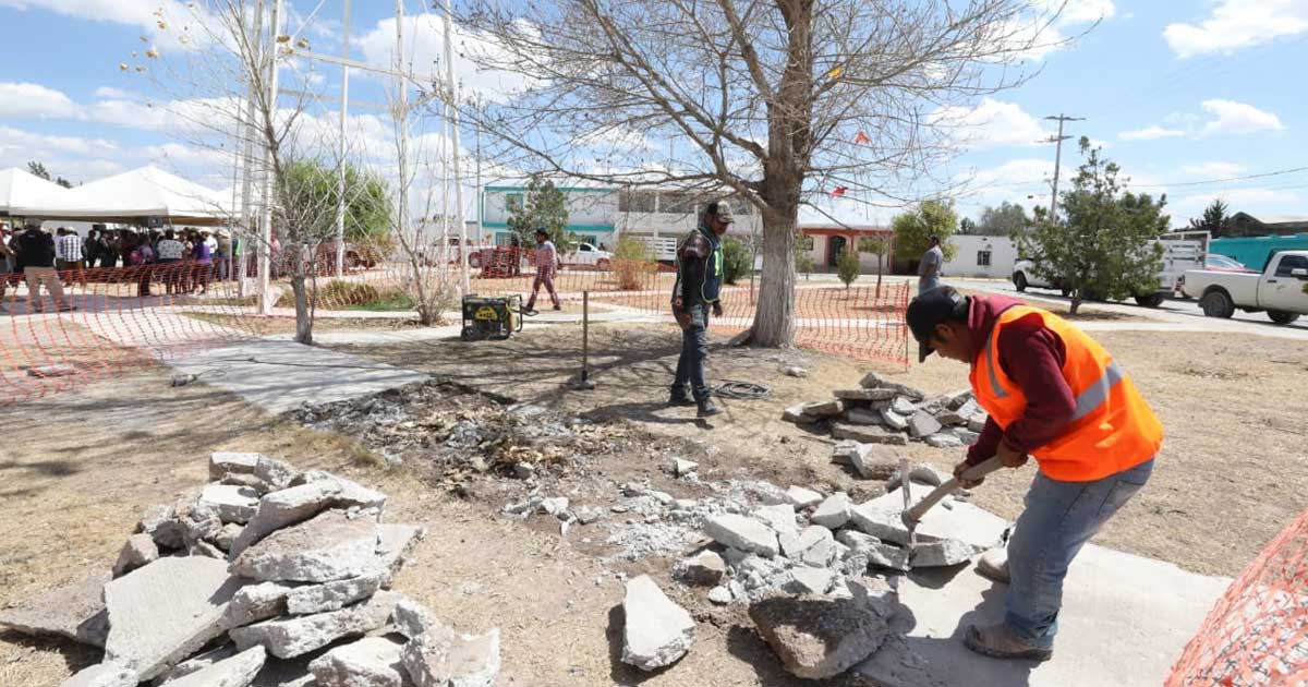 Rehabilitación en ejido de Saltillo.