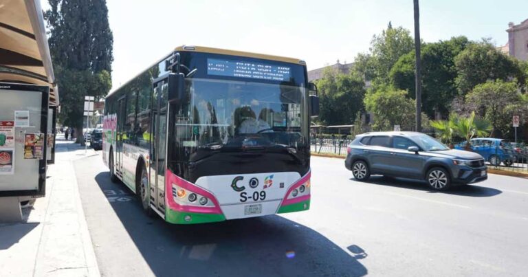 Autobús de Aquí Vamos Gratis en Saltillo.