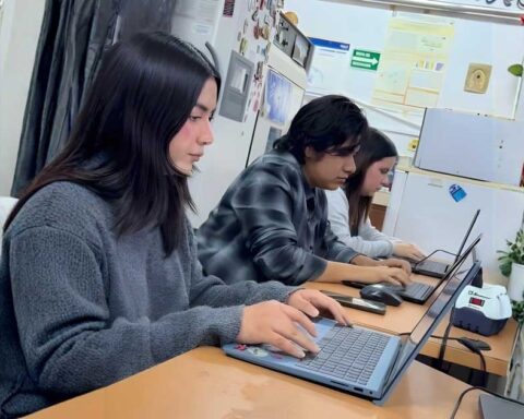 Alumnas de la UAdeC.