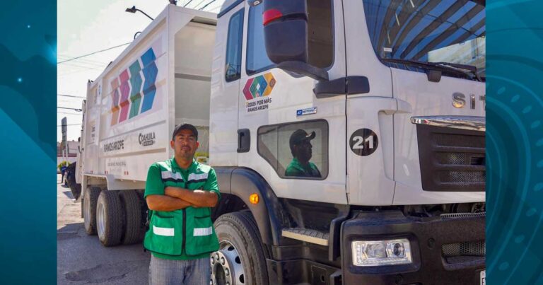 Operador de camión de limpia pública en Ramos Arizpe.