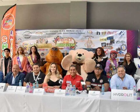 Conferencia de prensa sobre el Desfile de Primavera.