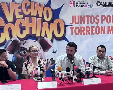 Rueda de prensa en Torreón.