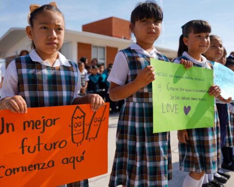 Estudiantes de Ramos Arizpe.