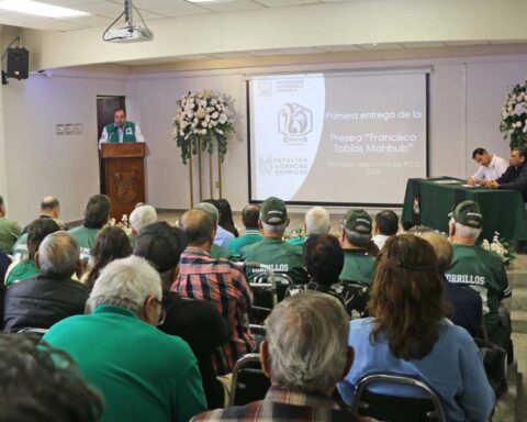 Homenaje póstumo a Francisco Tobías Mahbub en la UAdeC.