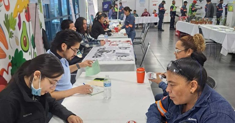 Brigada de la UAdeC para vincular con empresas de Coahuila.