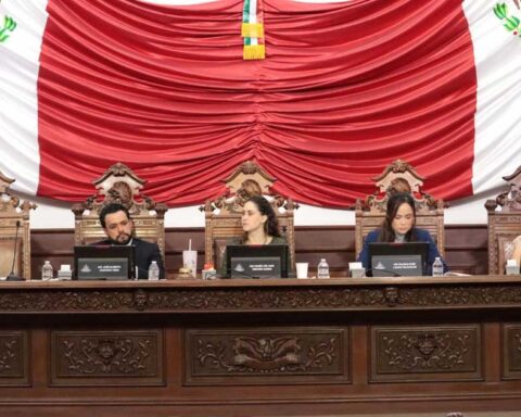 Diputados en la Mesa Directiva del Congreso de Coahuila.