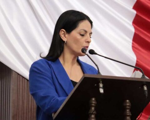 Luz Elena Morales, diputado local del PRI en Coahuila.