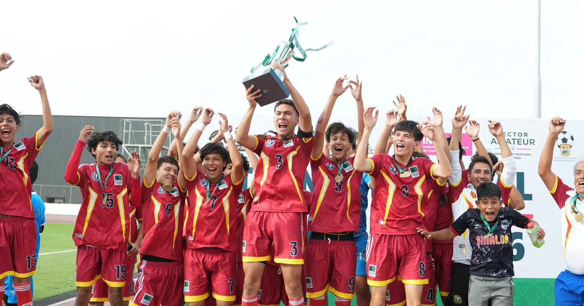 Jóvenes de Sinaloa, equipo ganador del Torneo Nacional Sub-16 de futbol, realizado en Monclova.